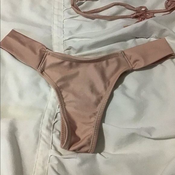 Pink bikini - Picture 3 of 3